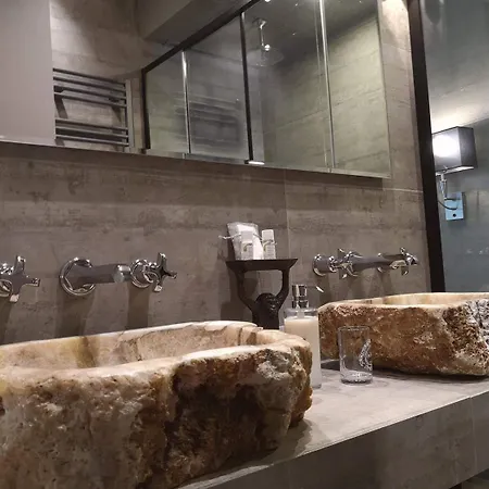 Forvm Experience Konukevi Trieste